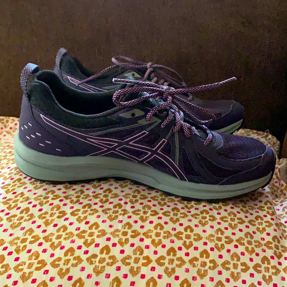 ASICS frequent trail,  running shoes.